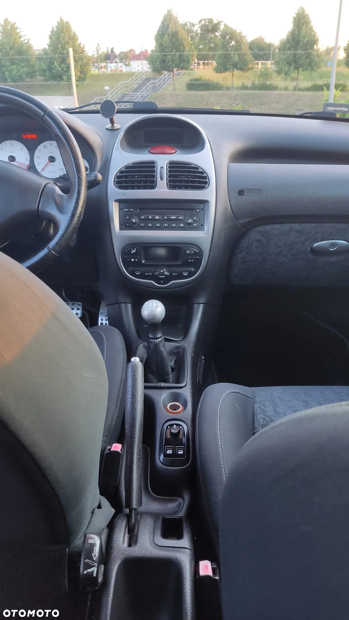Peugeot 206 - 35