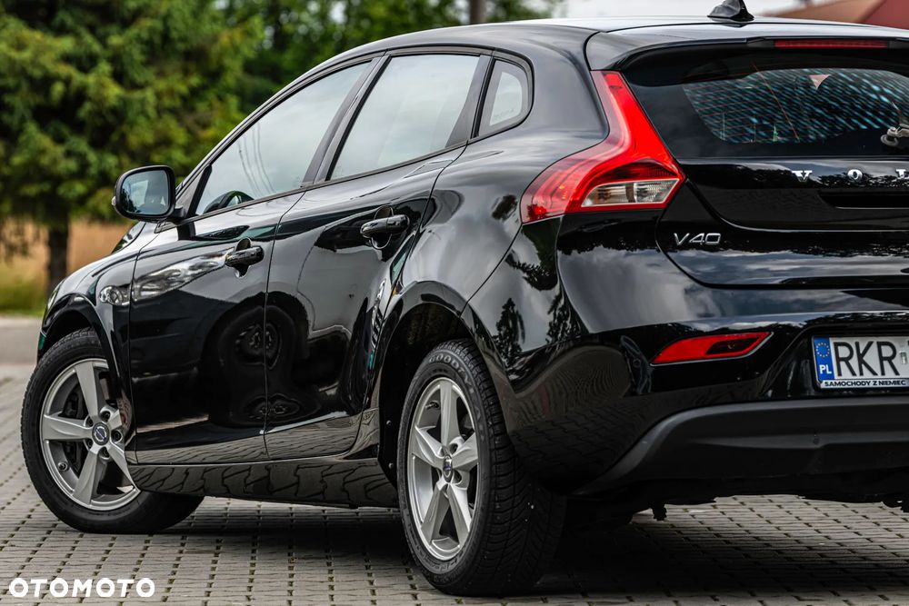 Volvo V40 D2 Geartronic Momentum - 16
