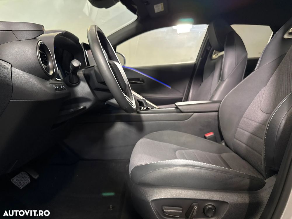 Toyota C-HR - 23
