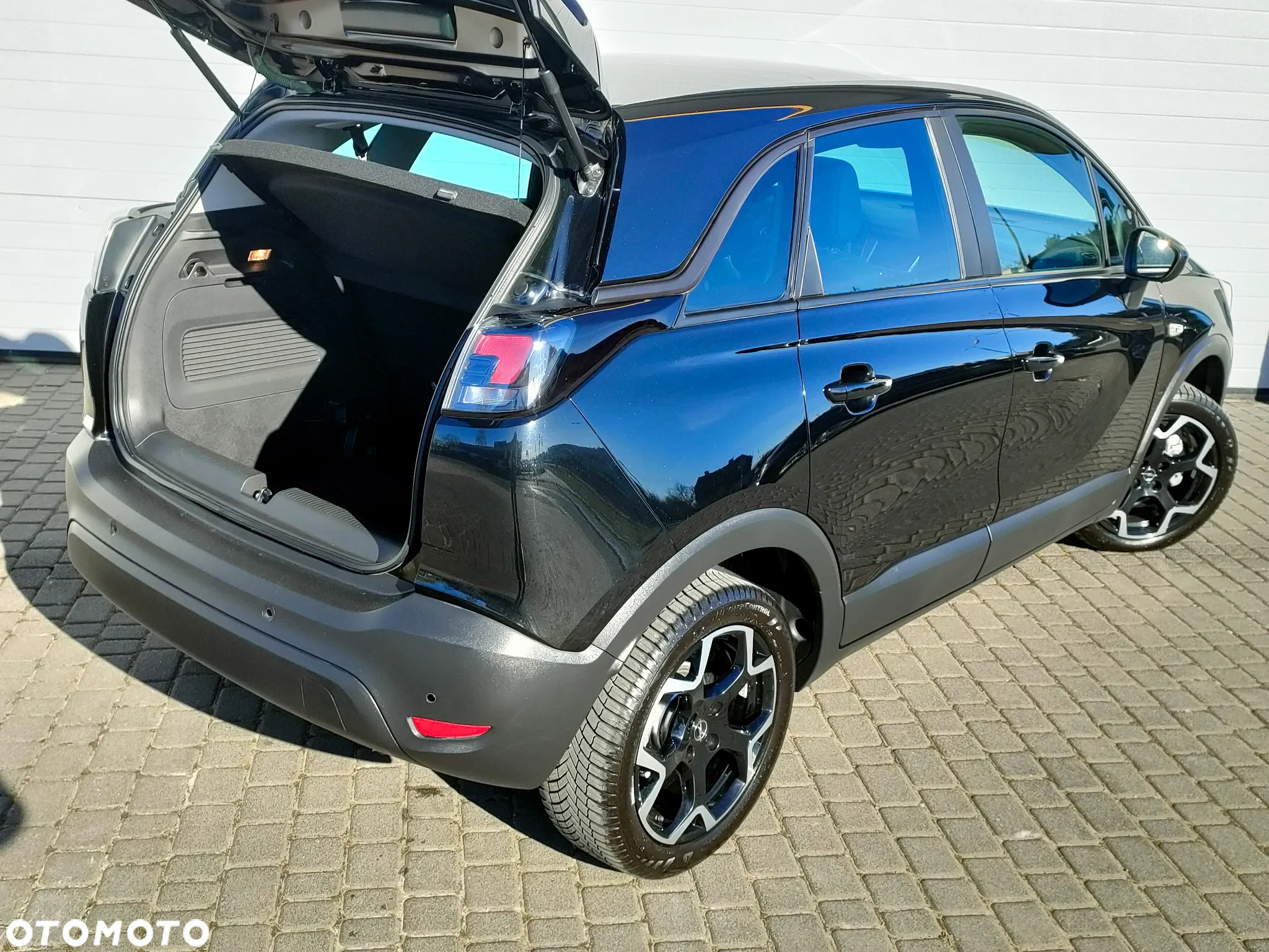 Opel Crossland 1.2 T GS Line - 28