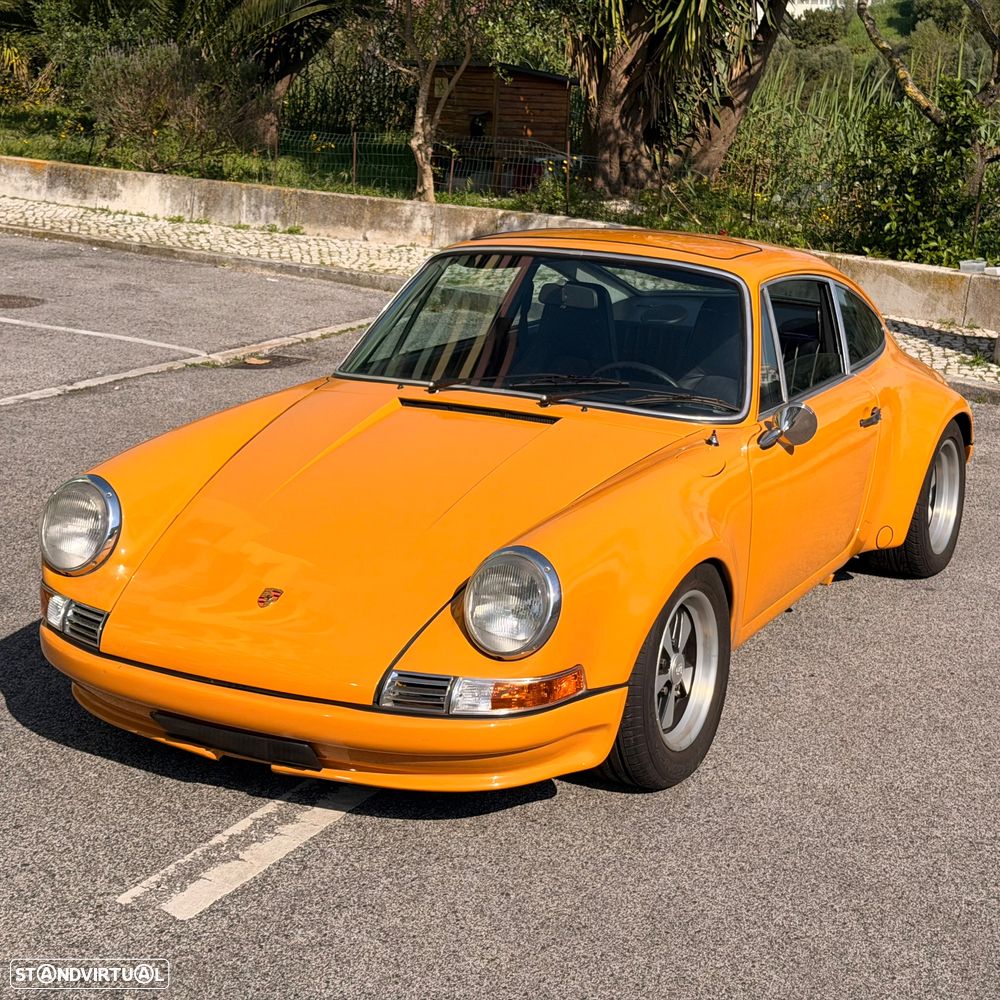 Porsche 911 Série F - 58