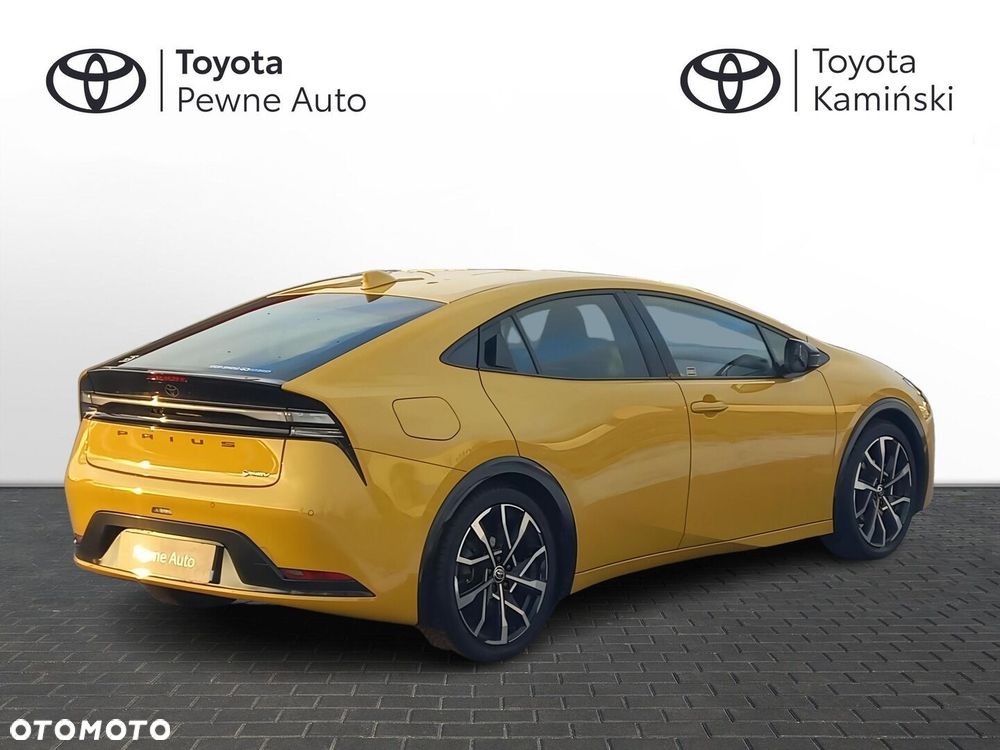Toyota Prius - 5