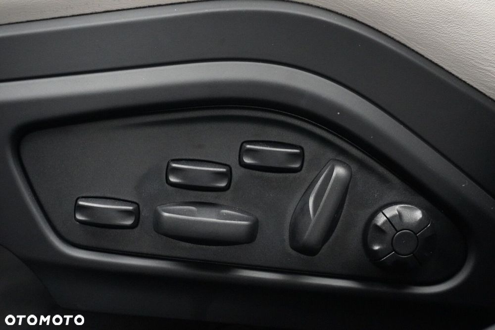 Porsche Panamera - 21