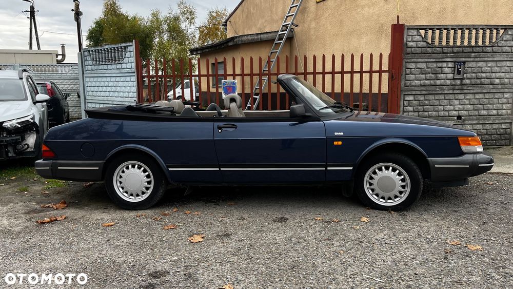 Saab 900 - 16