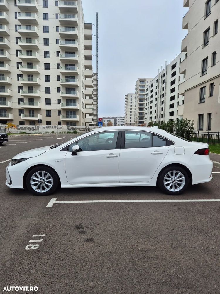 Toyota Corolla 1.8 HSD Dynamic - 8