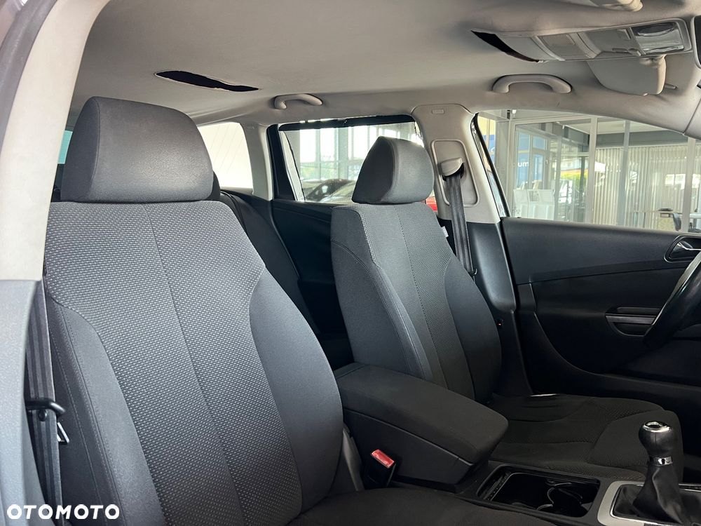 Volkswagen Passat 2.0 TDI Comfortline - 38