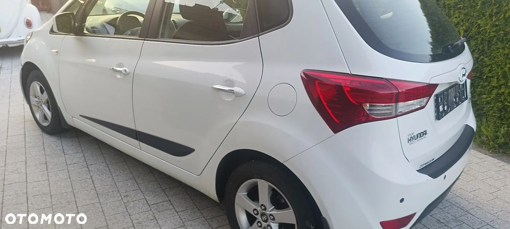 Hyundai ix20 1.6 blue Space - 11