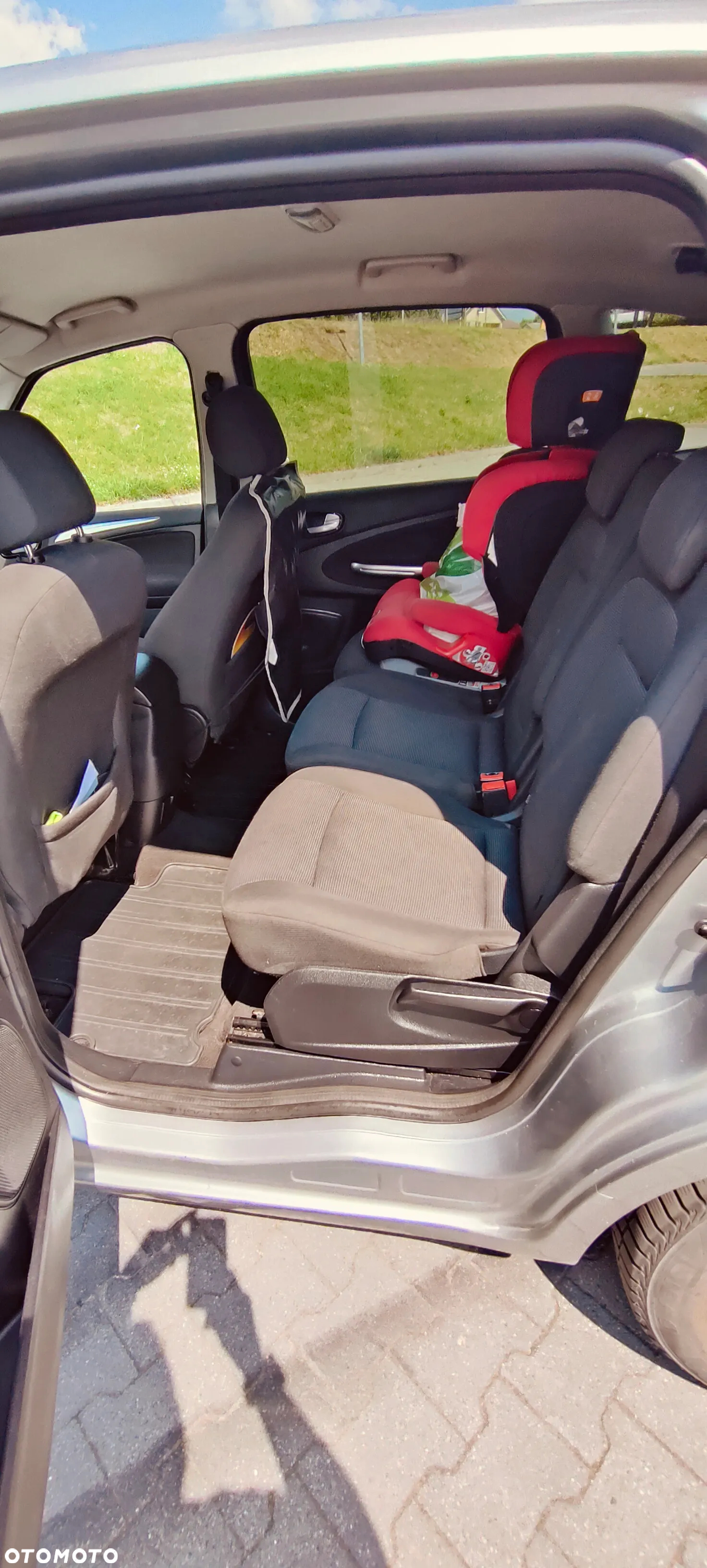 Ford S-Max - 10
