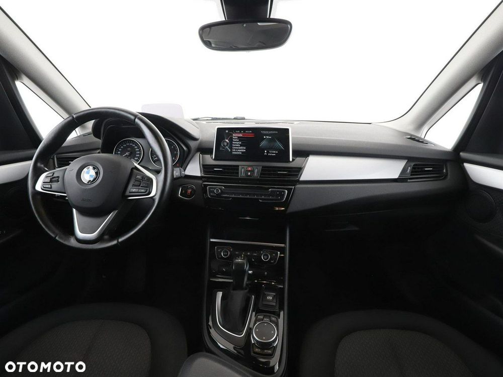 BMW Seria 2 220d xDrive - 16