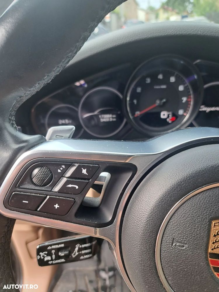 Porsche Cayenne S - 6