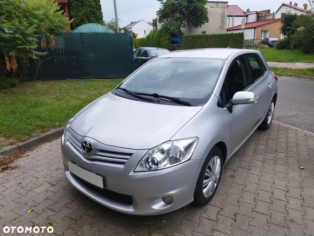 Toyota Auris 1.33 VVT-i Terra - 4
