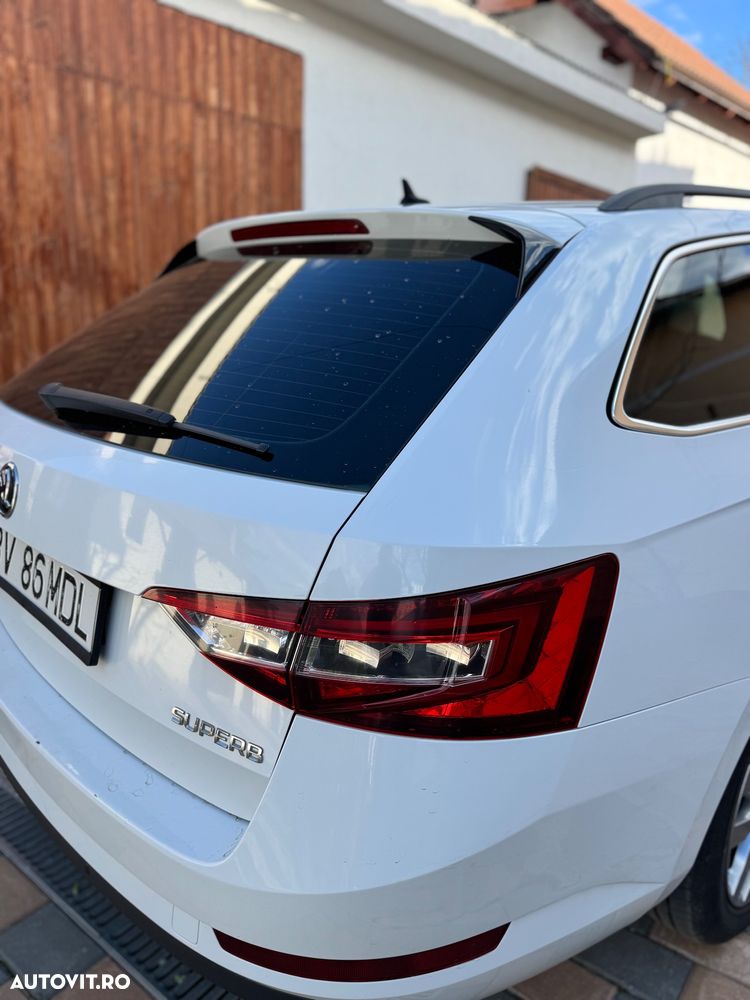 Skoda Superb 2.0 TDI DSG Active - 6