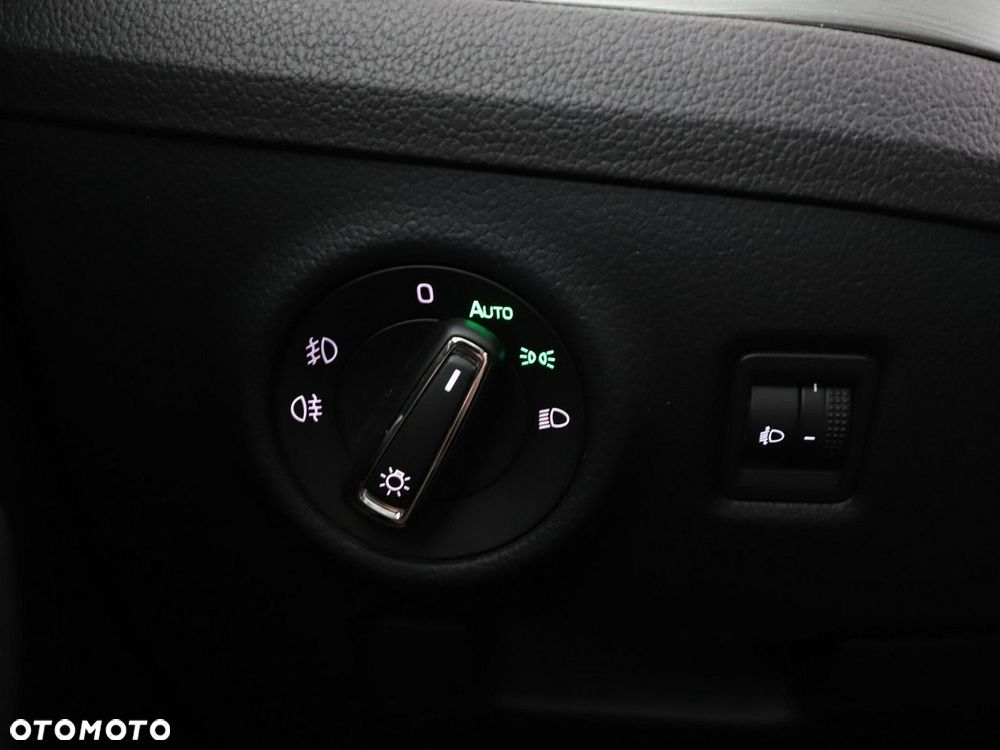 Skoda Superb 1.6 TDI Ambition - 34