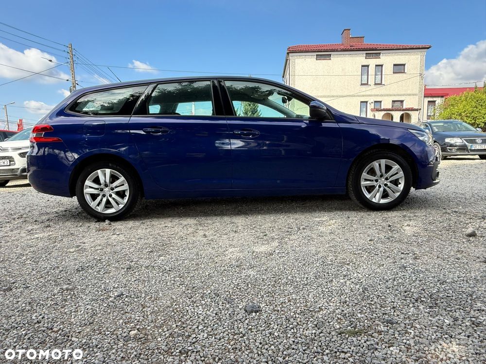 Peugeot 308 1.5 BlueHDi Active Pack Business S&S EAT8 - 32
