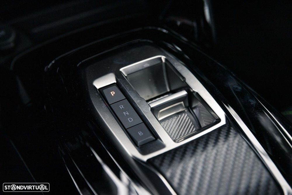 Peugeot e-2008 54 kWh GT - 36