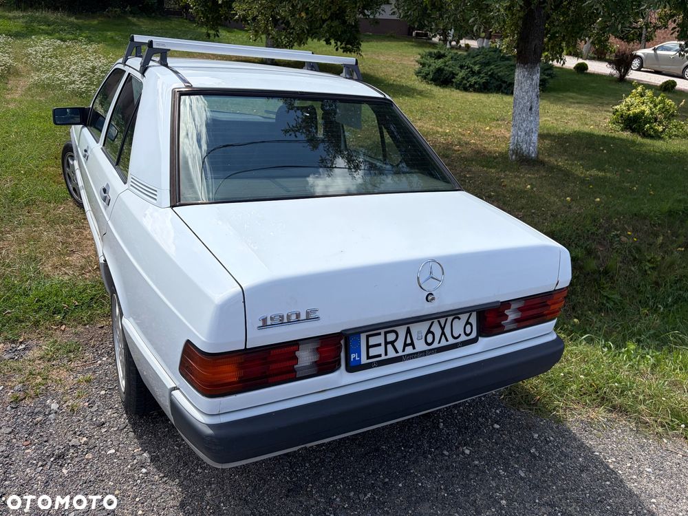 Mercedes-Benz W201 (190) - 9
