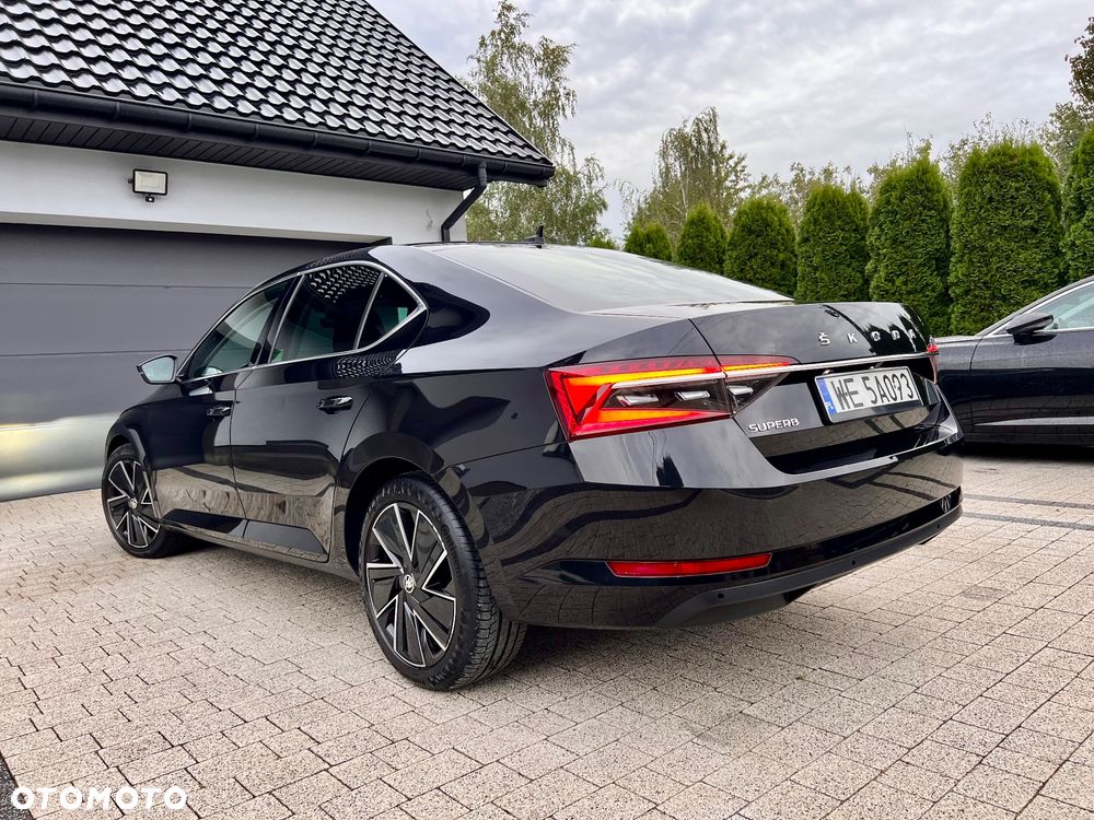 Skoda Superb 2.0 TDI SCR Style DSG - 4