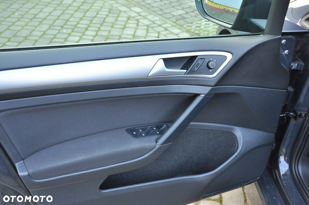 Volkswagen Golf 1.0 TSI Trendline - 10