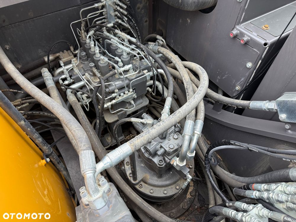 Volvo EC 250 EL - 19