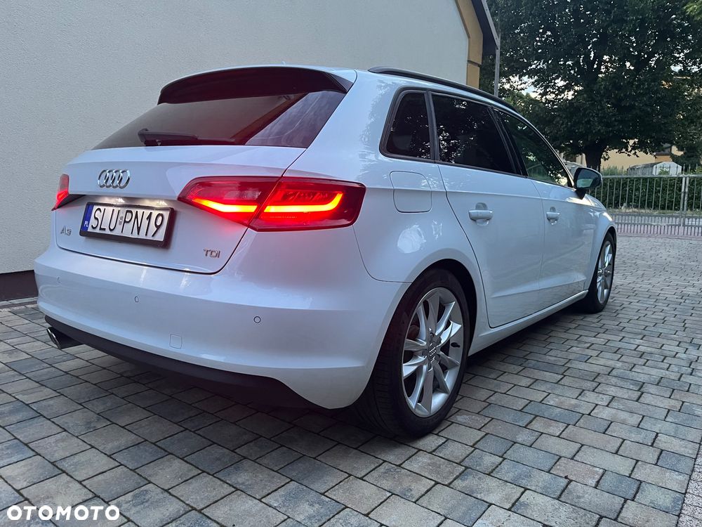 Audi A3 Sportback 2.0 TDI Ambiente - 12