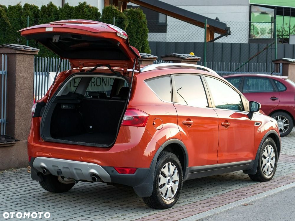 Ford Kuga 2.0 TDCi 2x4 Titanium - 9
