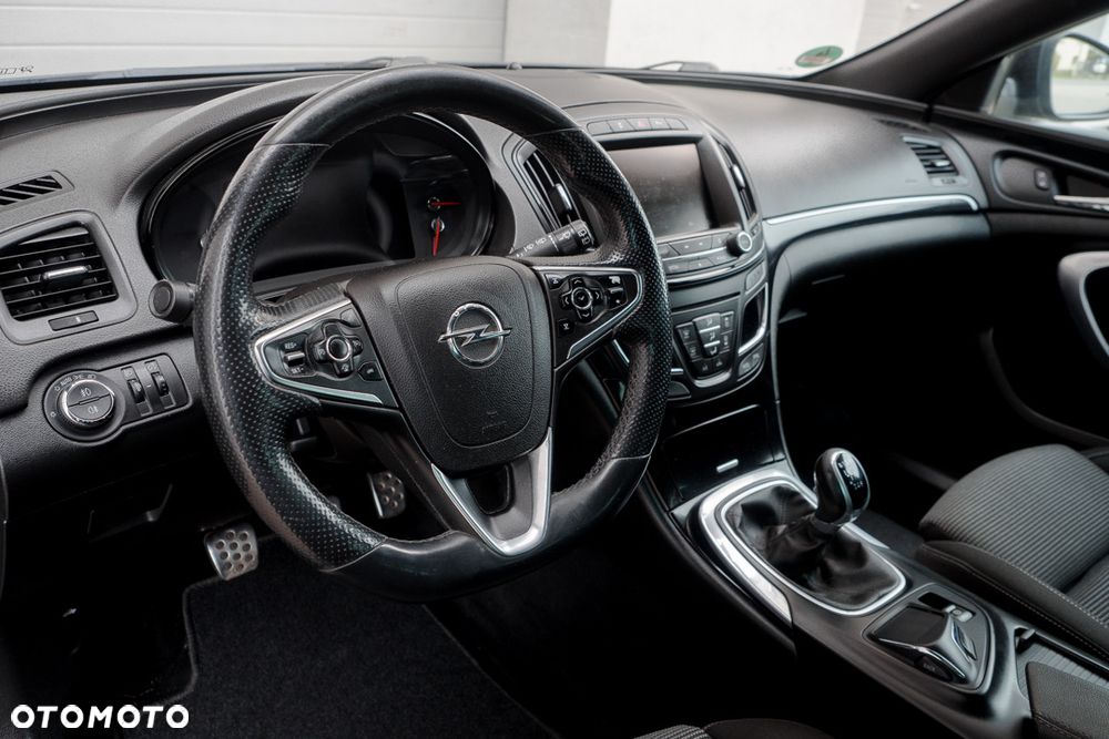 Opel Insignia 1.6 T Cosmo S&S - 15