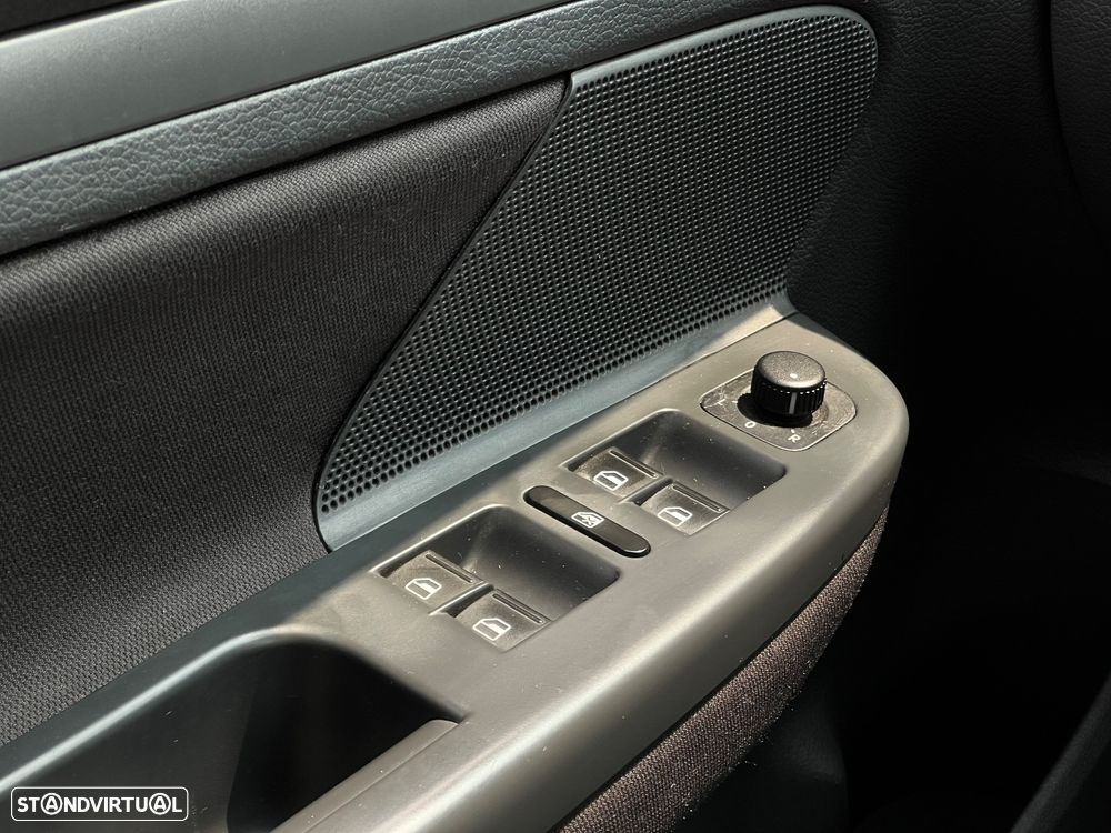 VW Golf Variant 1.4 TSi Confortline - 16