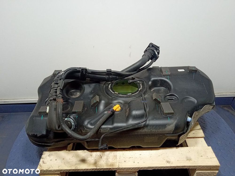 HYUNDAI I30 III 1.5 T-GDI ZBIORNIK BAK PALIWA 31171G4950 - 1