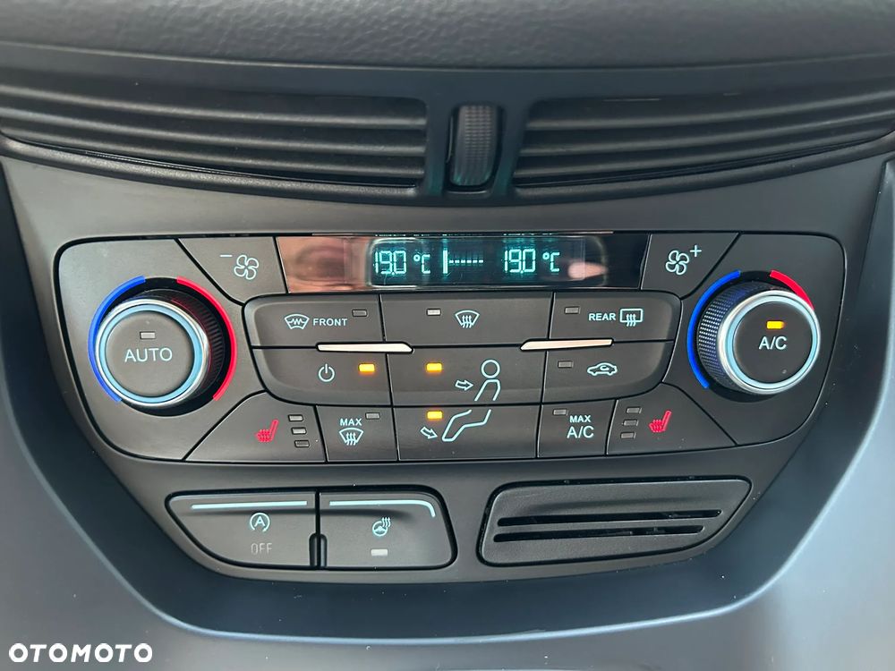 Ford Kuga - 16