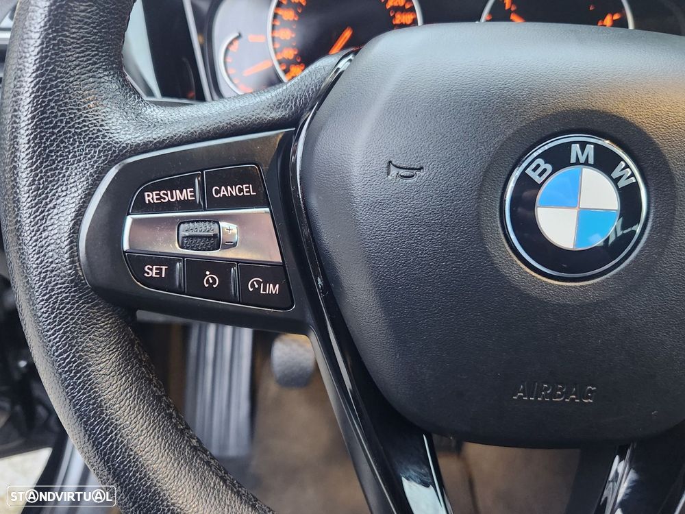 BMW 318 d Touring - 16