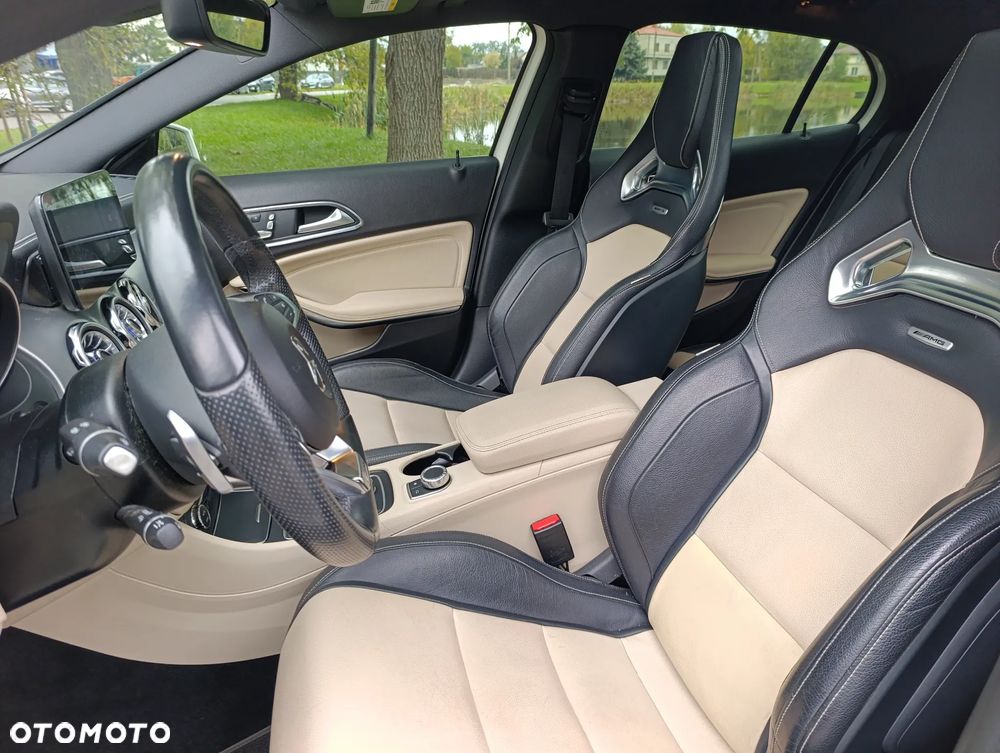 Mercedes-Benz GLA AMG 45 4-Matic - 28