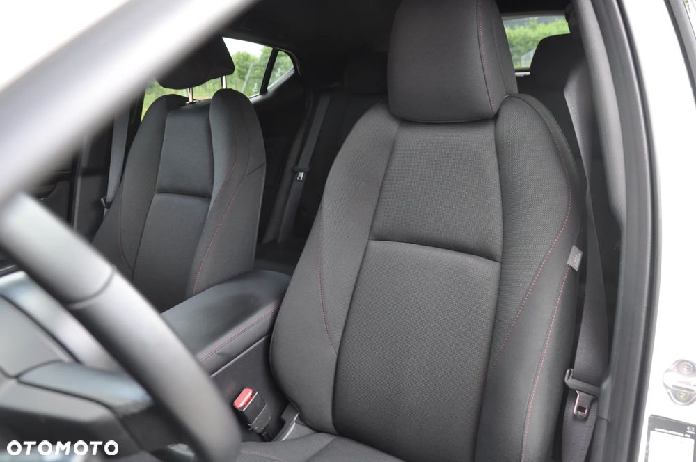 Mazda 3 e-SKYACTIV-G 2.0 M HYBRID 150 HOMURA - 26