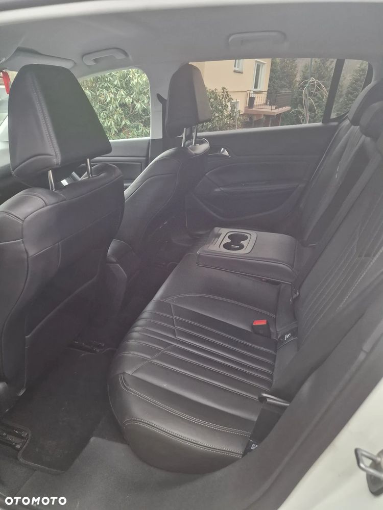 Peugeot 308 1.6 Premium - 9