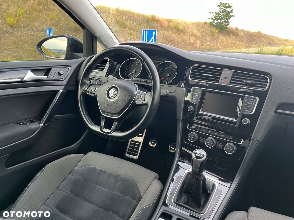 Volkswagen Golf 1.4 TSI BMT Highline - 14