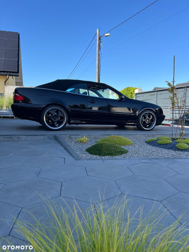 Mercedes-Benz CLK - 33