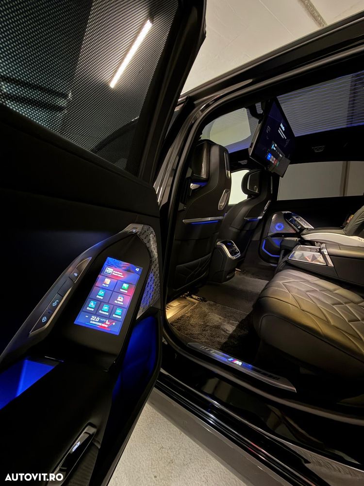 BMW M7 M760e xDrive - 6