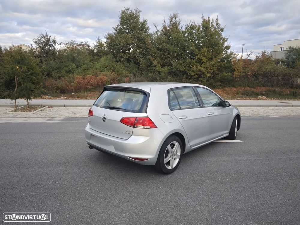 VW Golf 1.6 TDi DPF BlueMotion - 2