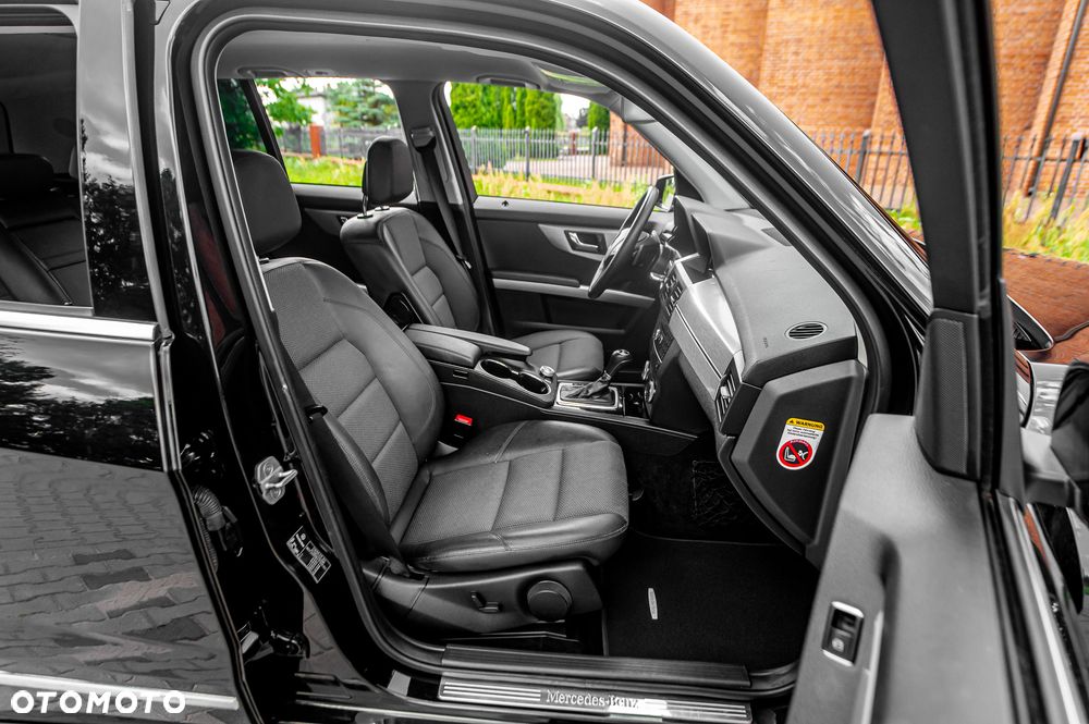 Mercedes-Benz GLK 250 CDI DPF 4Matic BlueEFFICIENCY 7G-TRONIC SPORT EDITION - 22