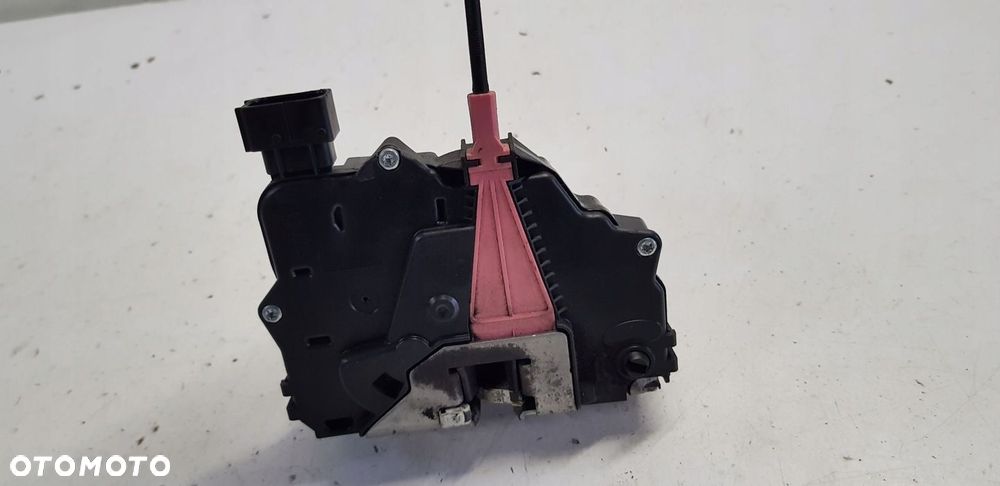 zamek drzwi lewy tył Opel Corsa E 13431843 - 5