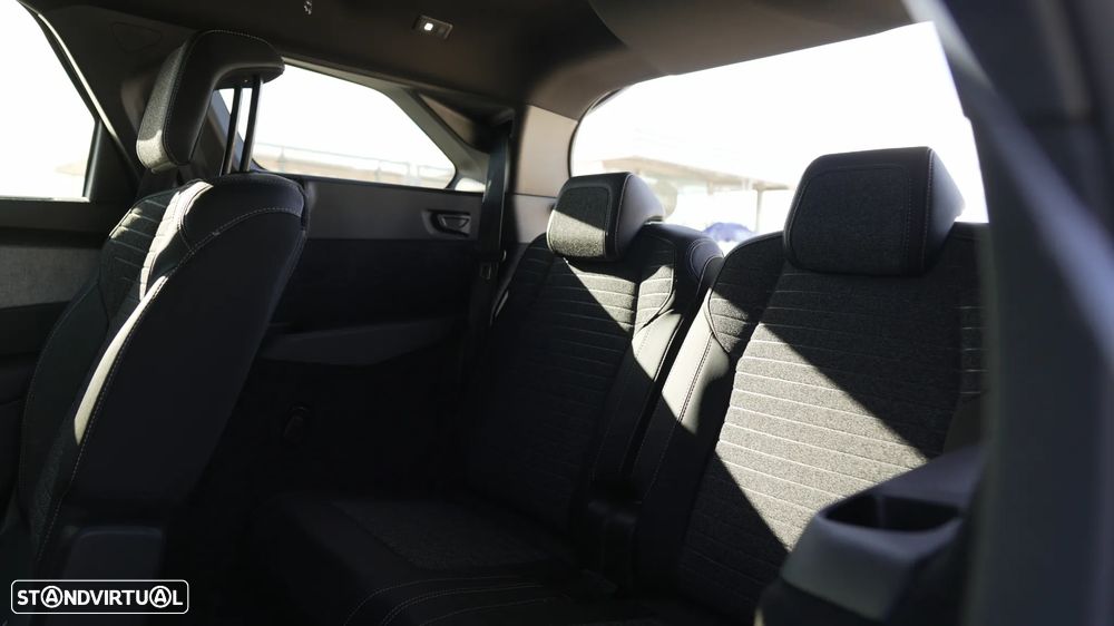 Peugeot 5008 1.5 BlueHDi Allure EAT8 - 11