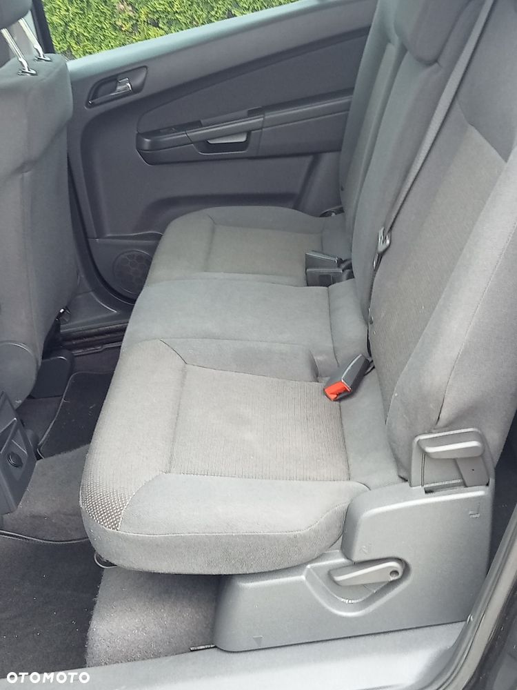 Opel Zafira - 7