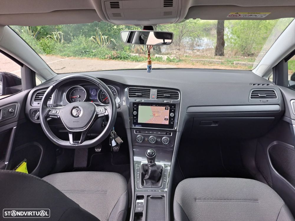 VW Golf 1.6 TDI Highline - 3