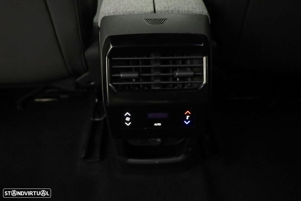 Peugeot 5008 1.2 Hybrid Allure e-DCS6 - 22