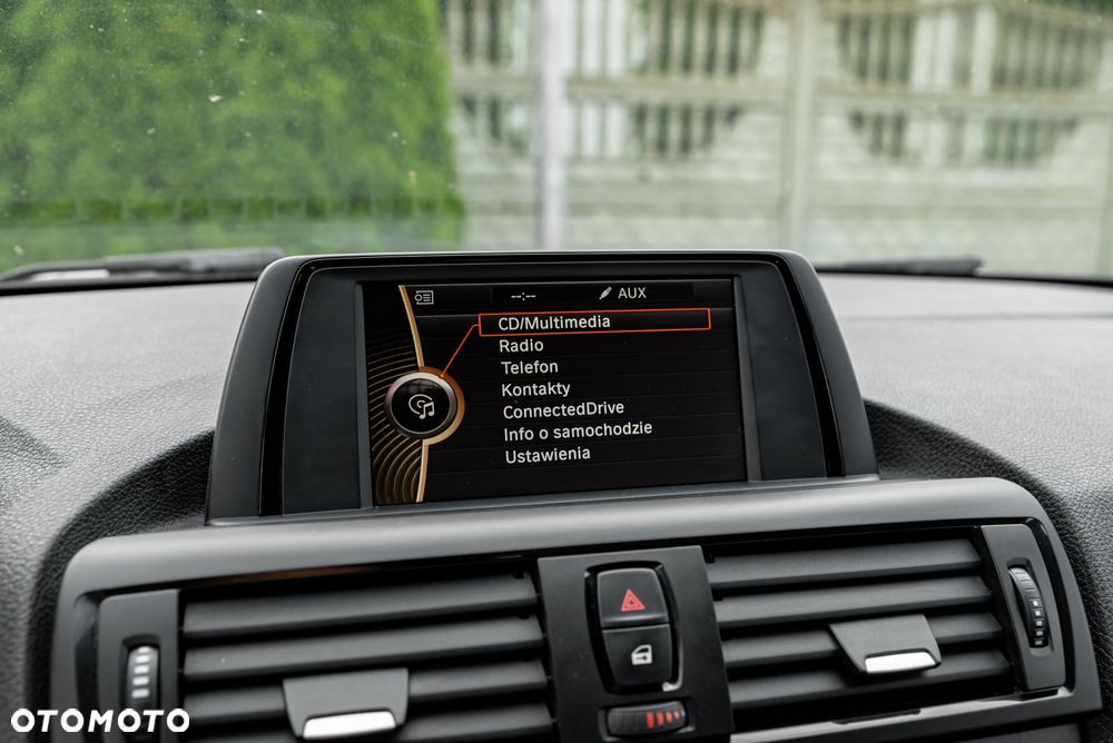BMW Seria 1 116i Sport Line - 28