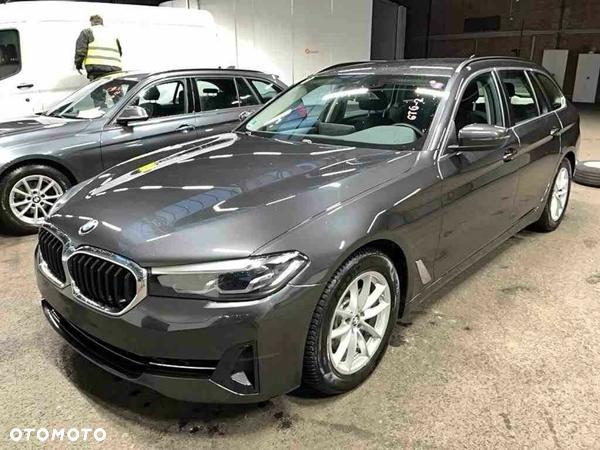 BMW Seria 5 520d xDrive mHEV