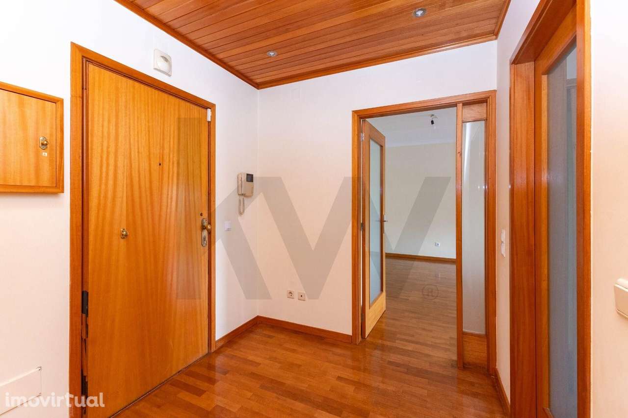 Apartamento T2+1 com garagem fechada - Grande imagem: 3/25