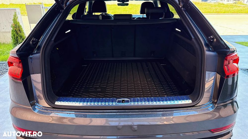 Audi Q8 55 TFSI quattro Tiptronic MHEV - 11