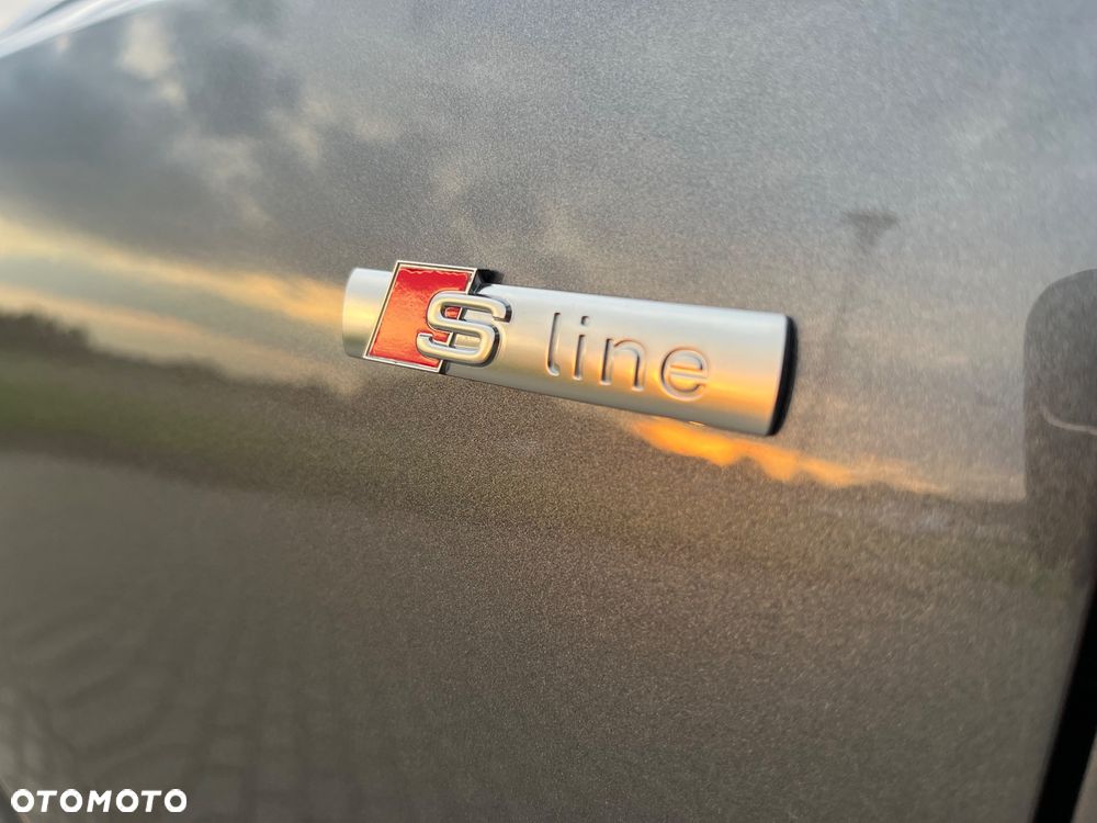 Audi Q3 Sportback 35 TDI S tronic S line - 13