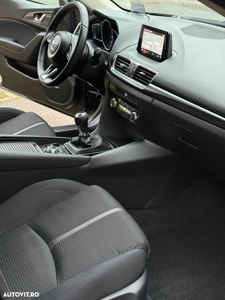 Mazda 3 G120 Revolution - 19