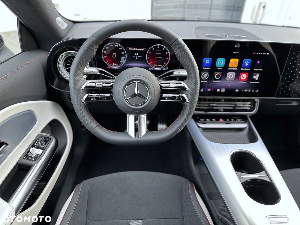 Mercedes-Benz CLA - 13